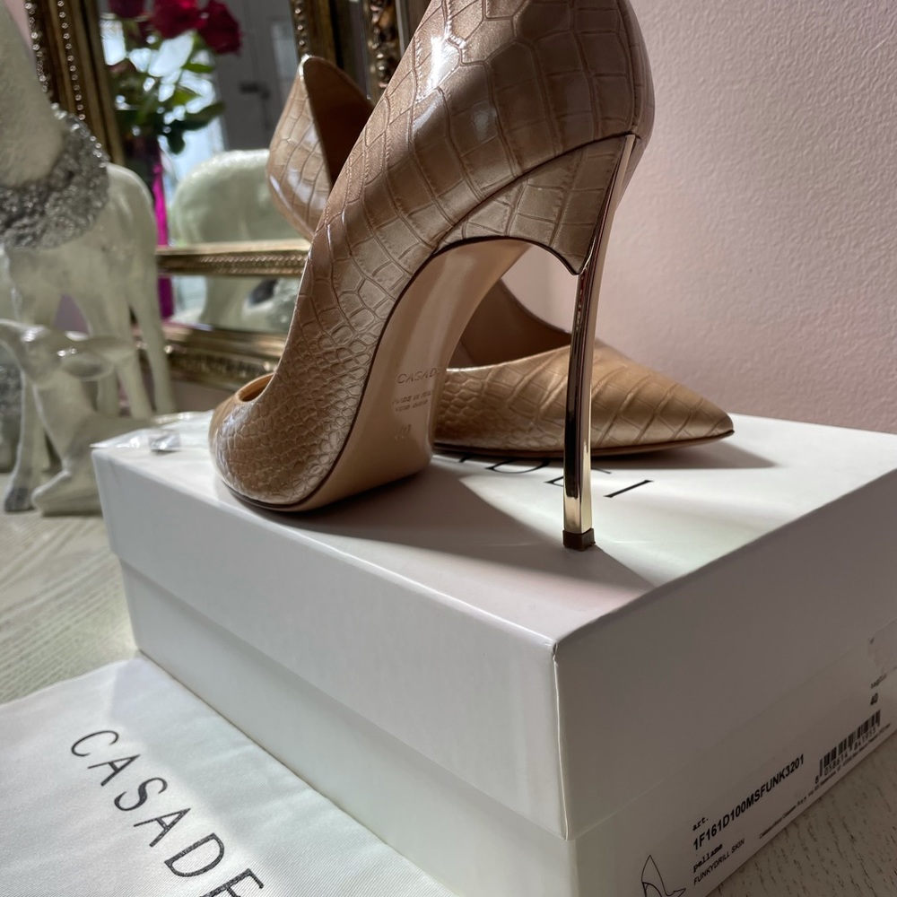 Casadei gorgeous and RARE pumps. - Picture 14 of 15